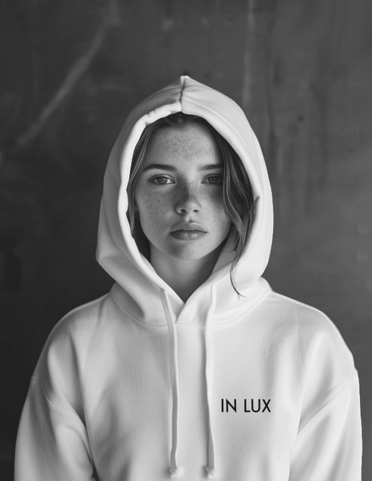 IN LUX SHOP • DAMEN CLASSIC HOODIE VITAM IMPENDERE
www.in-lux.de
